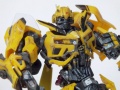 Takara Tomy 1/35 DMK02 Transformers Autobot BUMBLEBEE