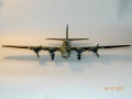 Academy 1/72 B-17F Memphis Bell -    