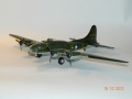 Academy 1/72 B-17F Memphis Bell -    