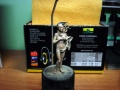 Dark Sword Miniatures 54 mm Daenerys with Newborn Dragons