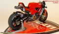 Tamiya 1/12 Ducati Desmosedici 2004 Troy Bayliss