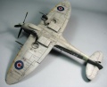 Eduard 1/48 Spitfire IX -   