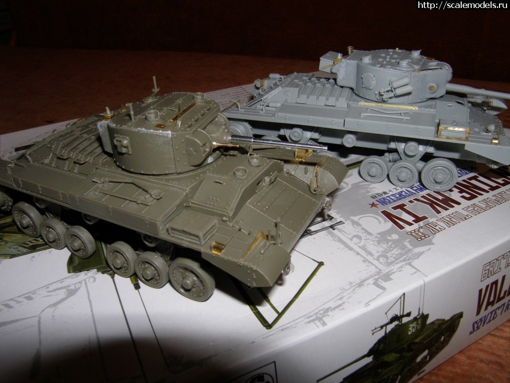 1456405584_P1010669.jpg :    (Valentine MK IV AFV vs MK IX Bronco)  