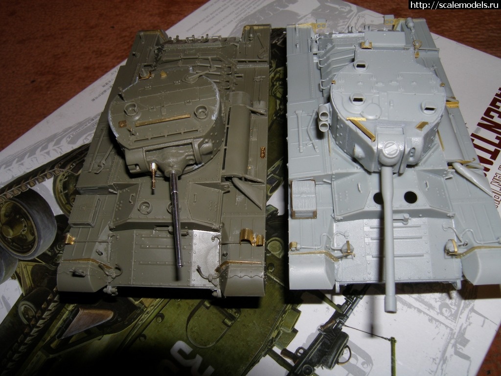 1456405594_P1010671.jpg :    (Valentine MK IV AFV vs MK IX Bronco)  