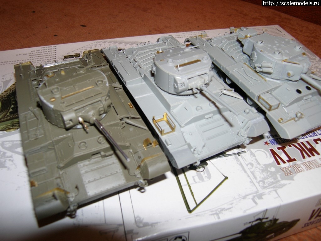 1456405622_P1010676.jpg :    (Valentine MK IV AFV vs MK IX Bronco)  