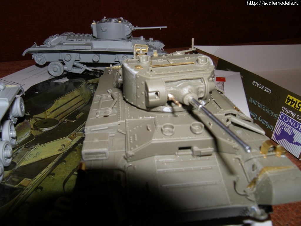 1456405653_P1010681.jpg :    (Valentine MK IV AFV vs MK IX Bronco)  