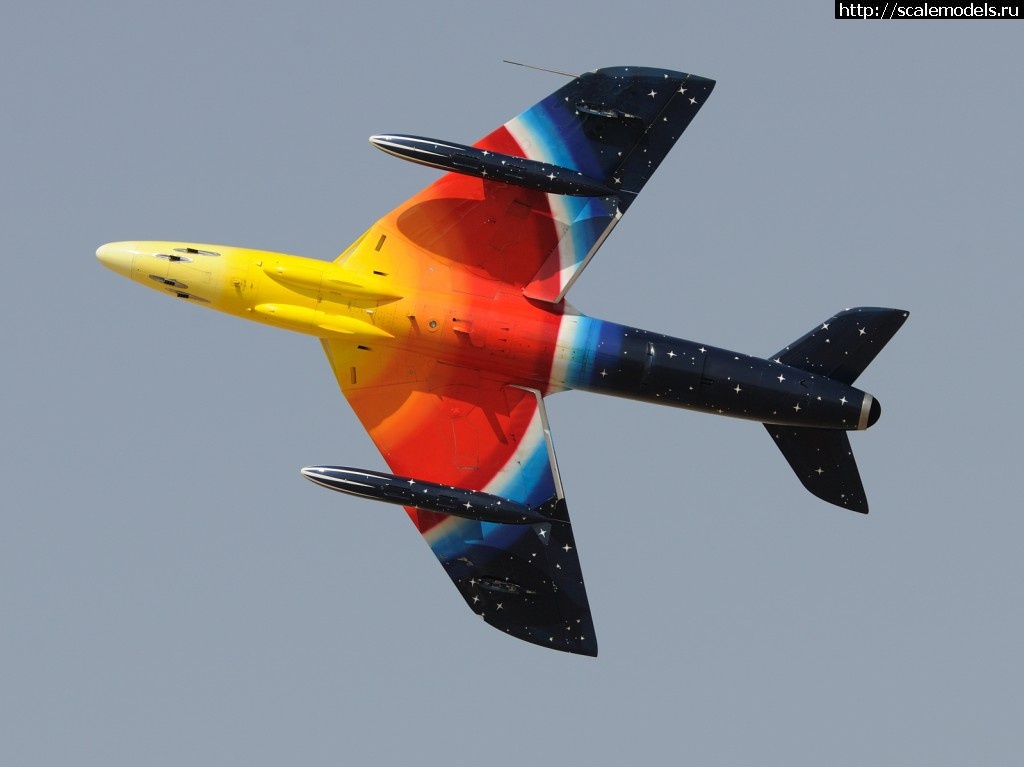 1456639916_Image-2---Al-Ain-Aerobatic-Show-press-release-26-01-11.jpg : #1231657/    Hawker Hunter.  