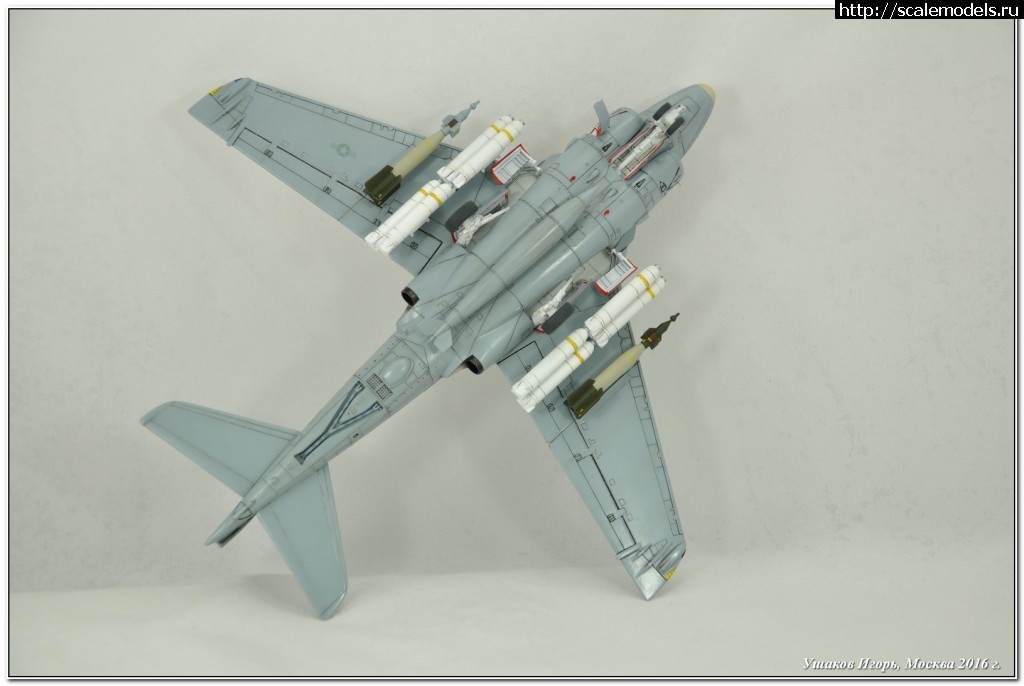 1458244620_DSC_3256.jpg : #1238938/ Grumman A-6E Intruder, Italeri, 1/72 !  