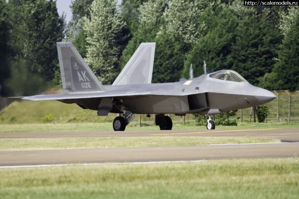 1459350268_06-1.jpg : #1245078/ F-22A "Raptor", Academy, 1:72 - !  