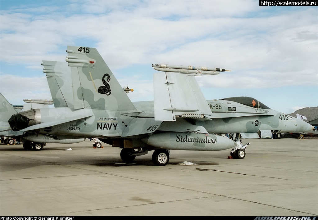 1460200664_0761987.jpg : Re: Academy 1/72 F/A-18 Hornet(#9783) - / Academy 1/72 F/A-18 Hornet(#9783) -   
