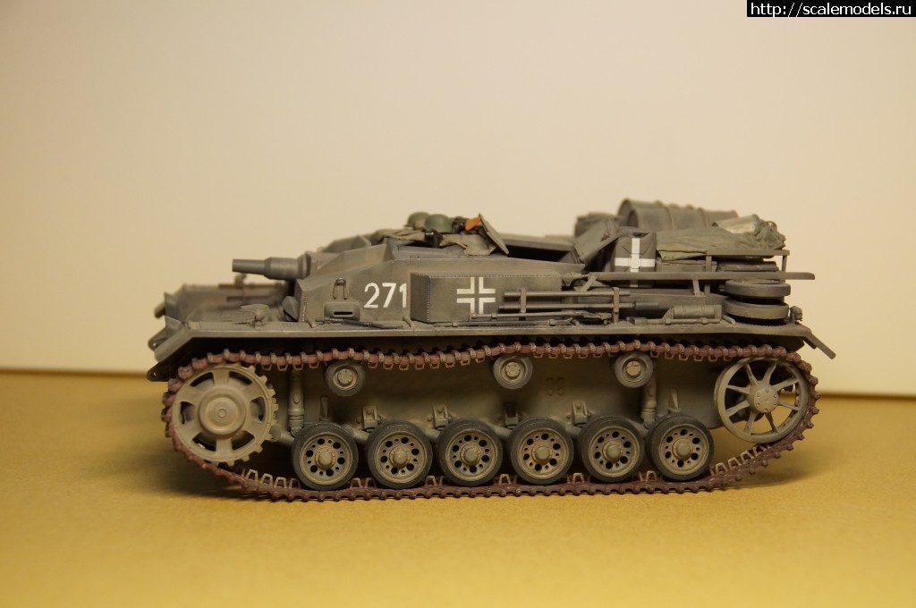 1460272715_DSC04709.jpg : Dragon 1/35 Stug III Ausf.E -  ...(#9782) -   