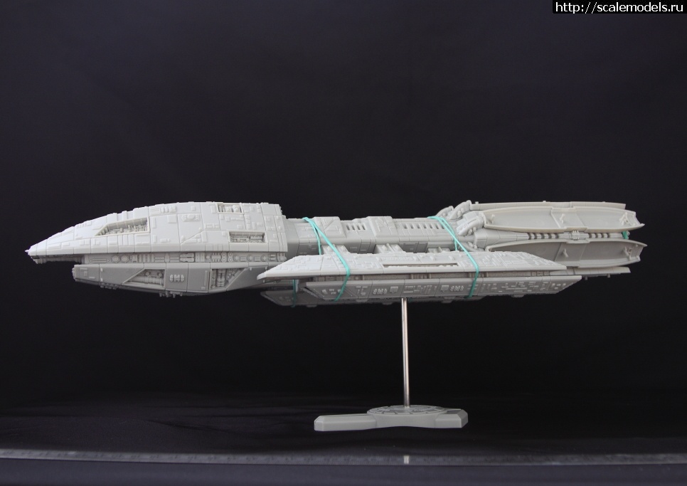 1465143249_IMG_1870.jpg : #1266814/ BATTLESTAR GALACTICA,     Revell/Moeb  