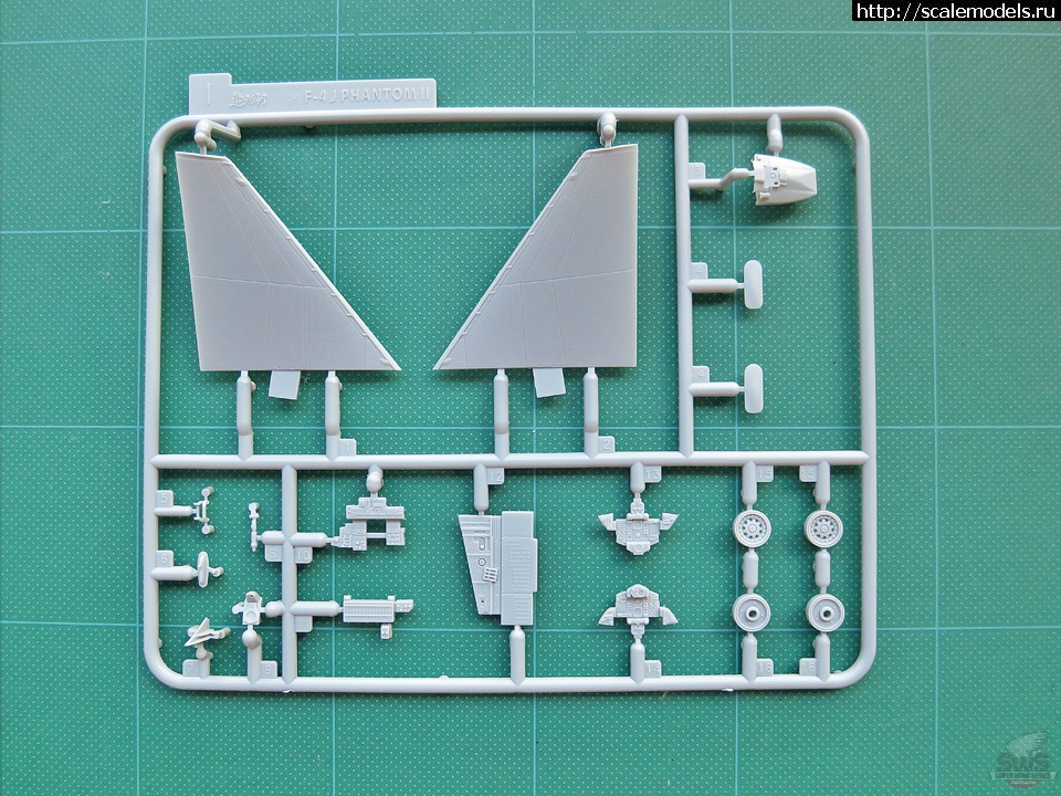 1474877286_img_086b003_06.jpg : Zoukei-mura   F-4J Phantom II 1/48  