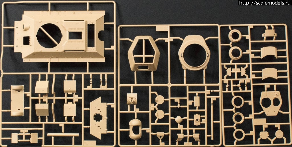 1475436901_aca_13502_parts1.jpg :  Academy 1/35 T-34/76 747(r)  