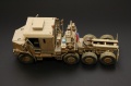 HobbyBoss 1/35 Oshkosh M1070 Truck Tractor & M1000 HET