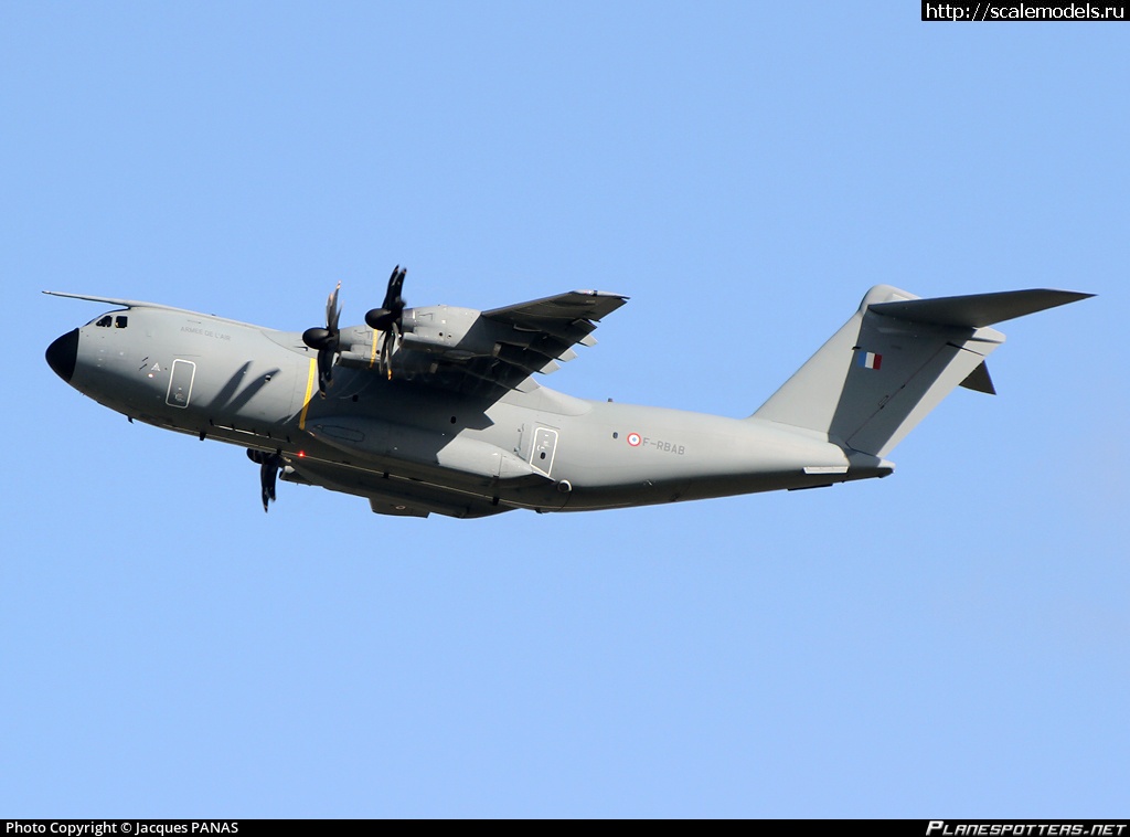 1484895713_f-rbab-arme-de-lair-french-air-force-airbus-a400m-180_PlanespottersNet_431493.jpg : #1335409/ Revell 1/144 A-400M Atlas(#10654) -   