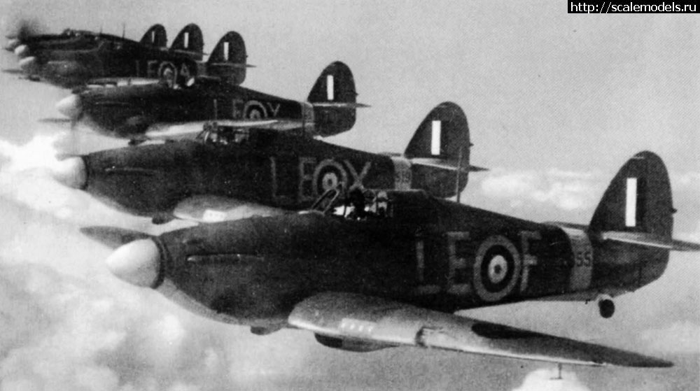 1485182260_Hawker-Hurricane-MkIIb-RAF-242Sqn-LEF-formation-with-LEX-LEY-and-LEA-19th-Jun-1941-01.jpg : #1336574/  Hurricane Mk.1 LE-A P2961  1/48 Italeri  