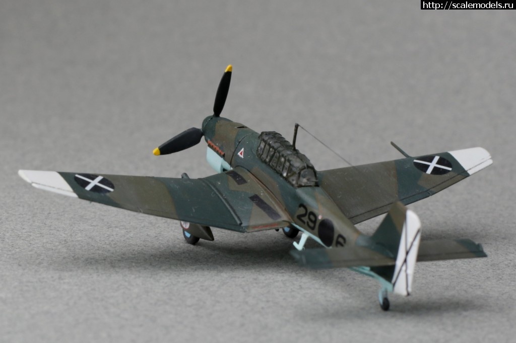 1485490182_235B4312.jpg : !/ Ju-87B 1/144   