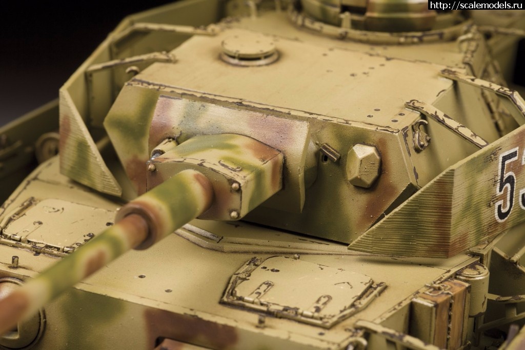 1487008812_vVAjKtM9uOU.jpg :   1/35   PzKpfw IV ausf. H -    