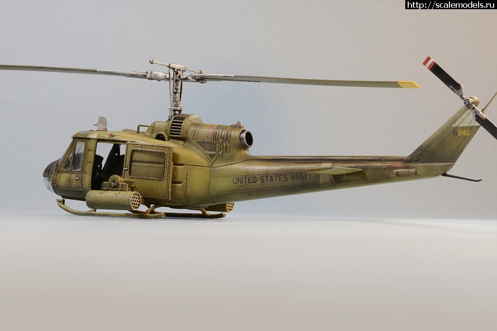 1489928401_02.jpg : #1359236/ UH-1 1:48 Revell-Monogram  