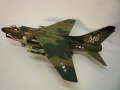 Hobbyboss 1/72 A-7d Corsair II - --