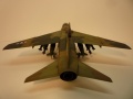 Hobbyboss 1/72 A-7d Corsair II - --