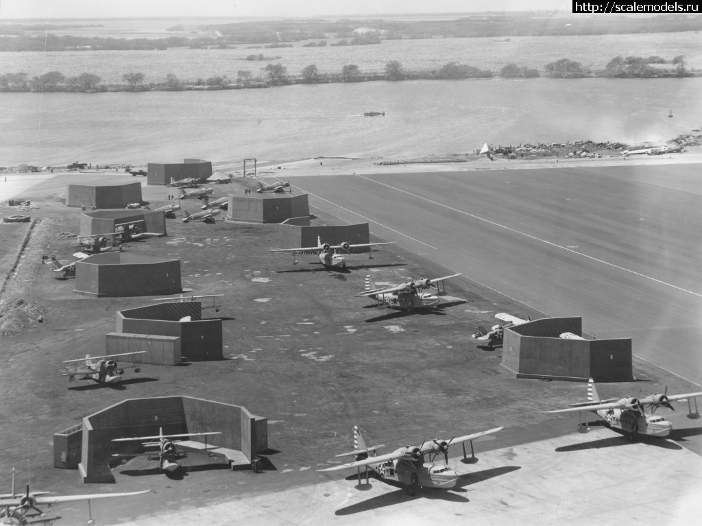 1494955925_jrs-1-j2f-and-os2u-aircraft-at-ford-island-us-territory-of-hawaii-early-1942_18094790143_o.jpg : #1380345/ Sikorsky JRS-1  Special hobby 1/72  