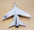 Academy 1/72   F-8E Crusader