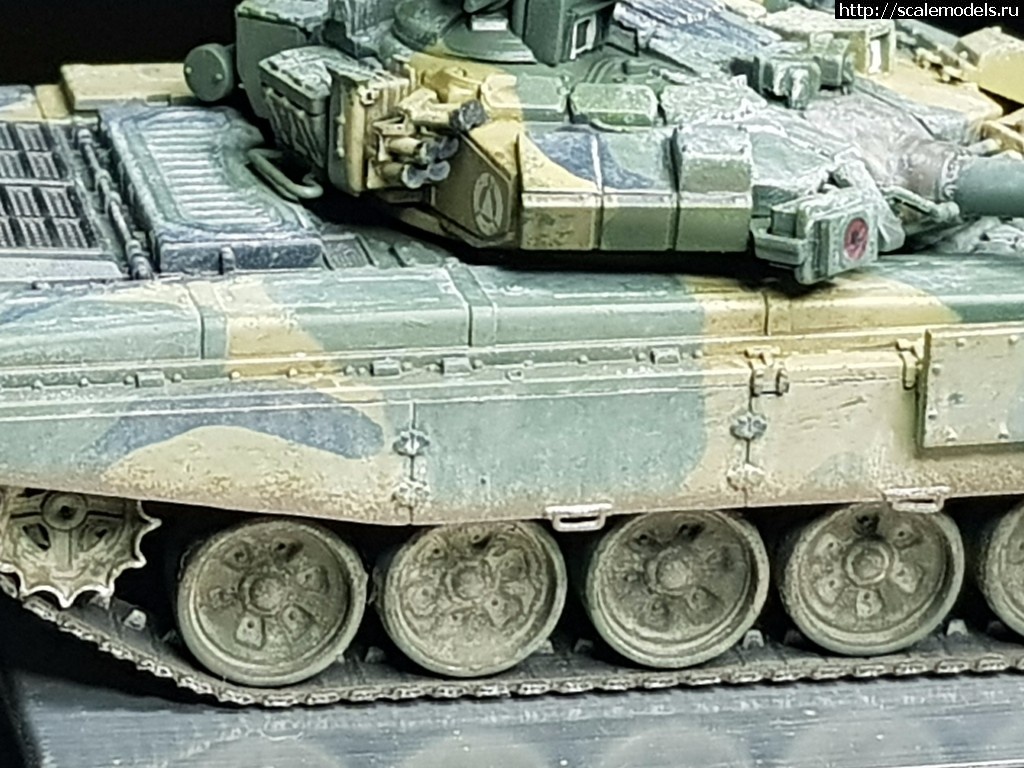 1497731310_20170618_000152.jpg : #1389235/  - Modelcollect 1/72 T-90A  