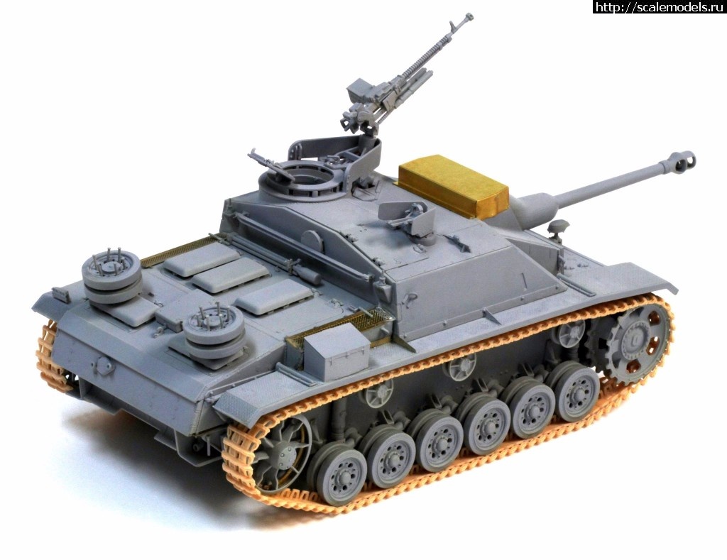 1499673788_19983613_1835177639842047_960619512841664580_o.jpg :  Dragon 1/35 Arab Stug.III Ausf.G  