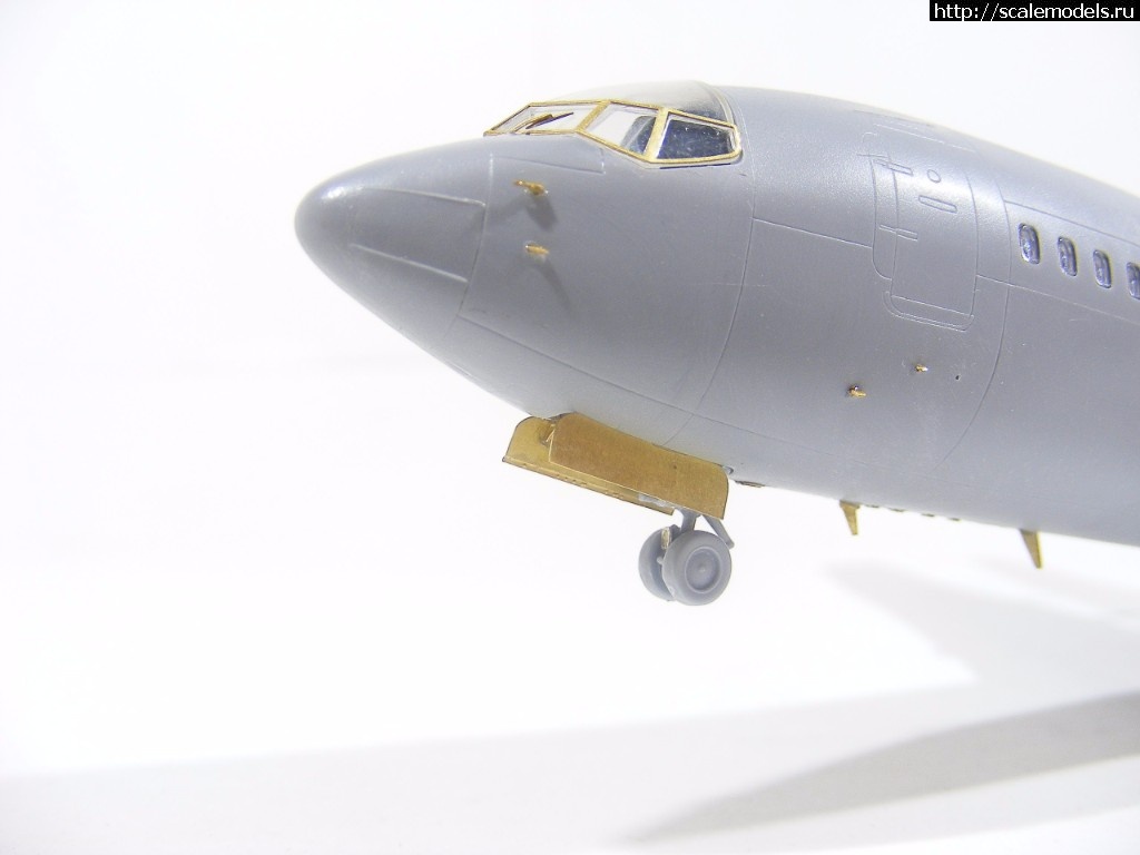 1503953468_N9sqeJqgnhw.jpg :   1/144    Boeing 737-800  