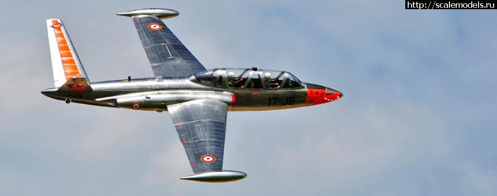 1505936371_in-flight-fouga-magister-aviation-design.jpg :  Special  Hobby 1/72 Fouga Magister  