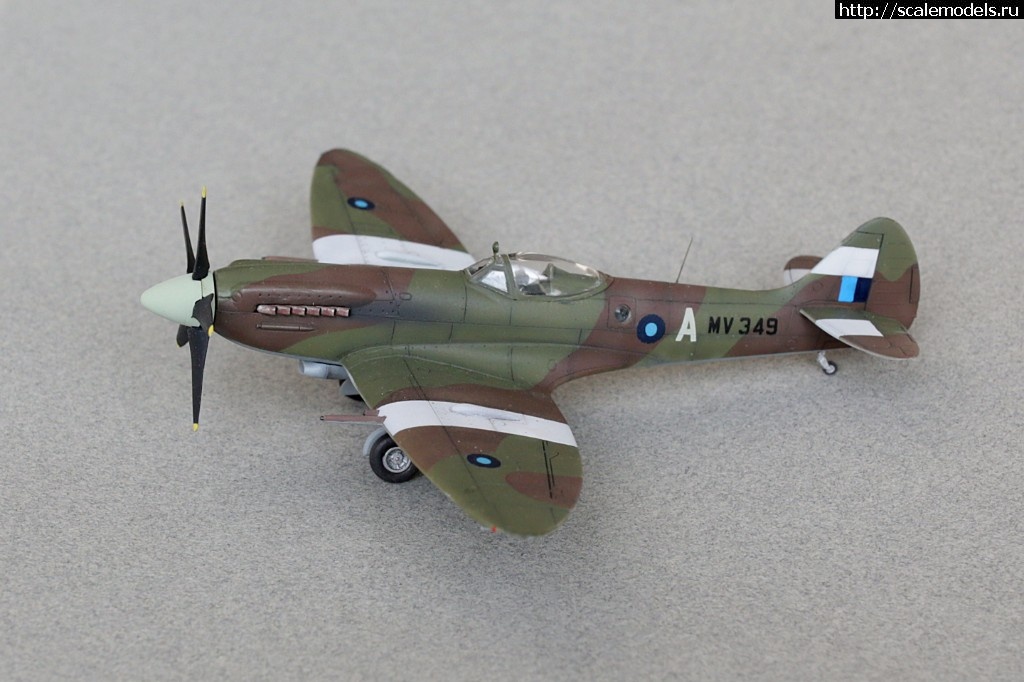 1506627478_235B7490.JPG : #1418208/ Spitfire F.R.XIVE Fujimi   