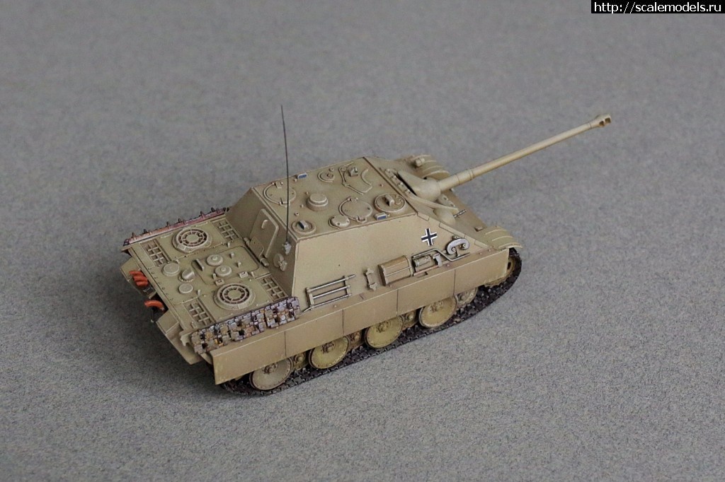 1507067324_235B9172.JPG : #1419982/ Jagdpanther Mid 1/72 Trumpeter   