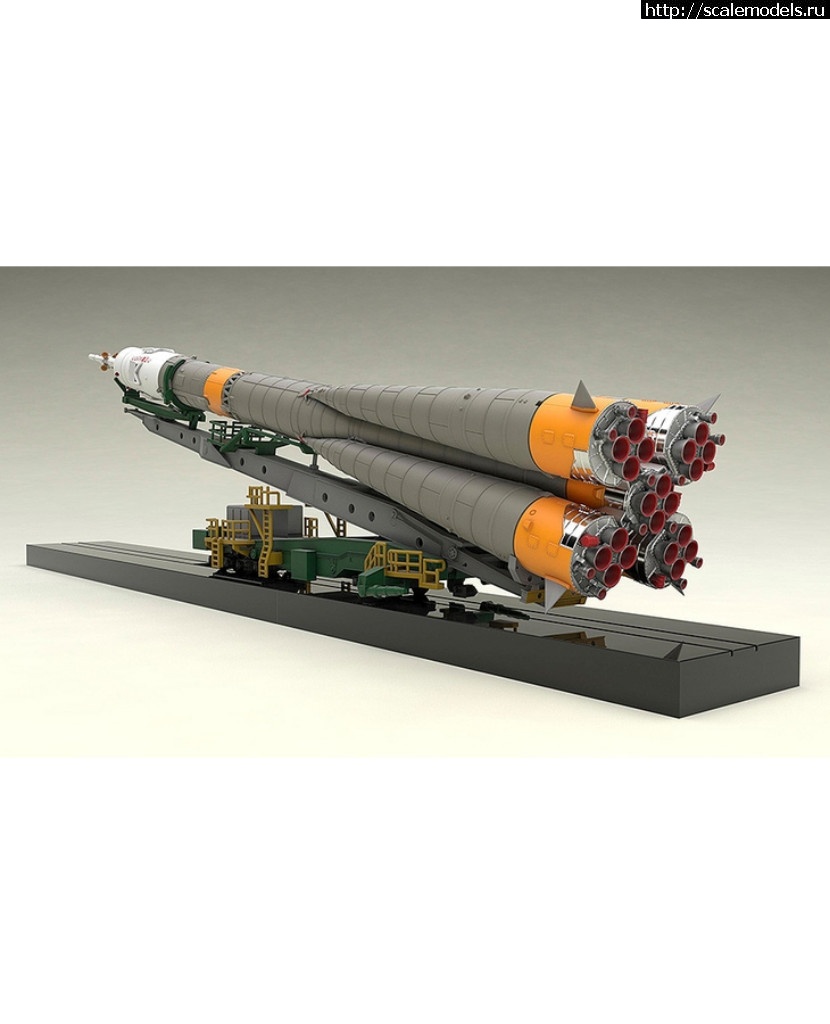 1507893630_goodsmileshop-com2.jpg :  Good Smile Company 1/150 Plastic Model Soyuz Rocket & Transport Train  