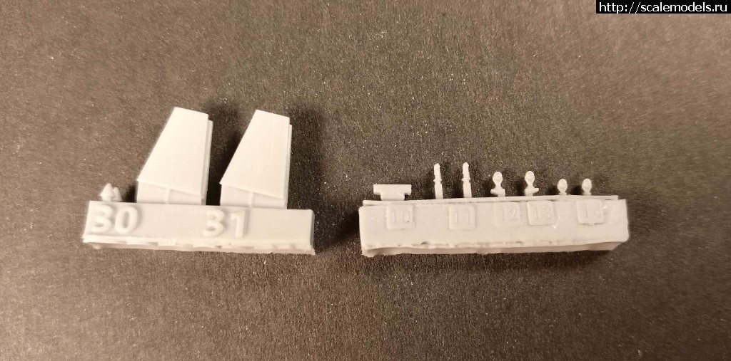 1508754719_22550110_1991172081128448_2188872538571565656_o.jpg :  Dodo Models 1/700 USNS Victorious (T-AGOS-19)     