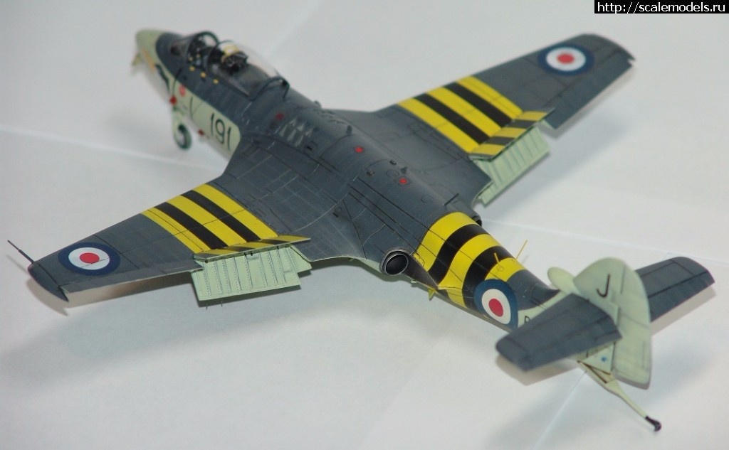 1508947775_DSC02698.JPG : #1425996/ Hawker Sea Hawk FGA.6     1:72 HobbyBoss   .   