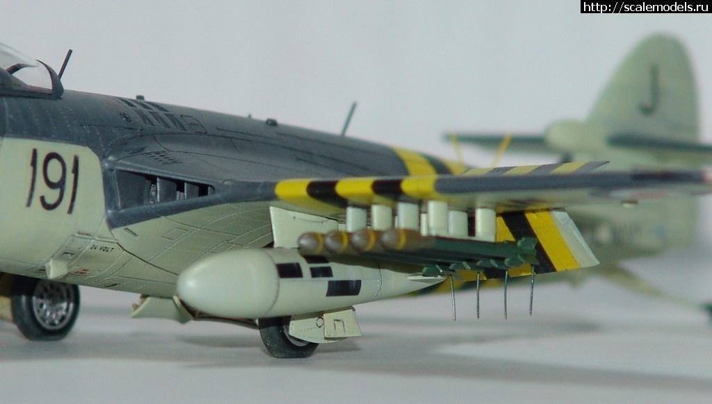 1508947886_DSC02715.JPG : #1425996/ Hawker Sea Hawk FGA.6     1:72 HobbyBoss   .   