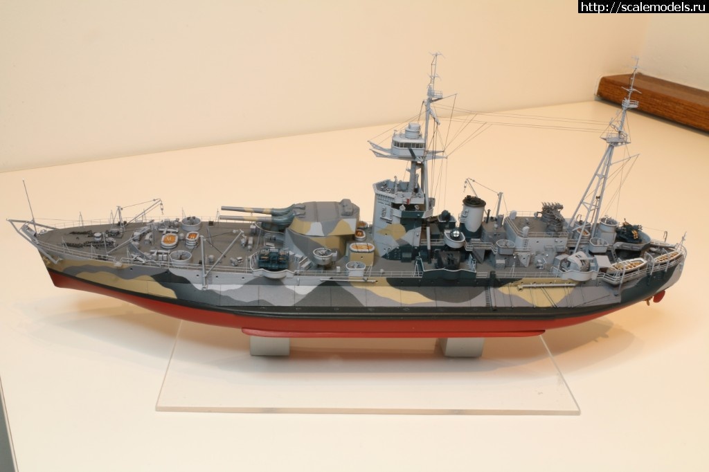 1511083178_IMG_9633.JPG : #1432623/ HMS Roberts, 1/350, Trumpeter !  