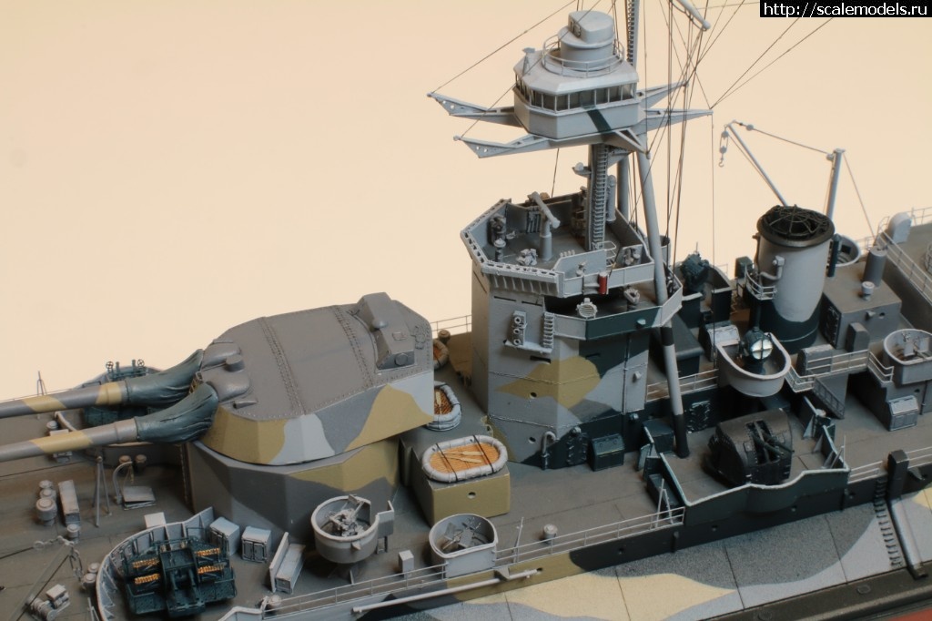 1511083200_IMG_9655.JPG : #1432623/ HMS Roberts, 1/350, Trumpeter !  