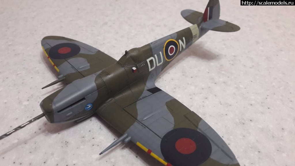 1512718732_IMG-fb18af52c1e88642ece288c0d71d4f73-V.jpg : #1437808/ Spitfire Mk IXc 1/72 Eduard   