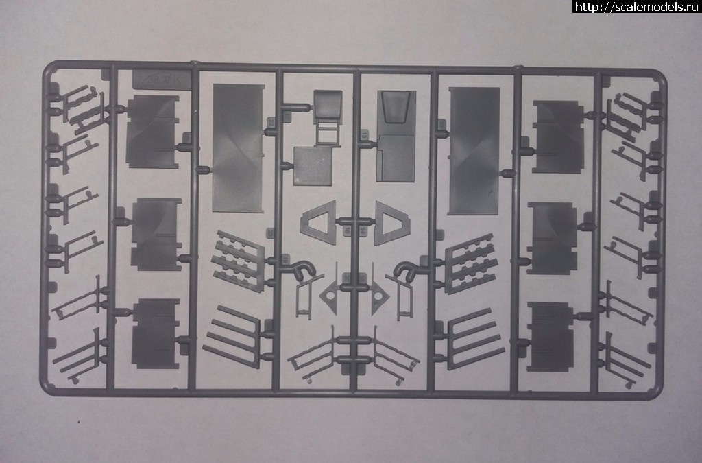 1513255839_ramdisk_crop_175761806_cw7r.jpg : ICM 1/35 Pz.Kpfw.VI Ausf.B   ( ) - ,   