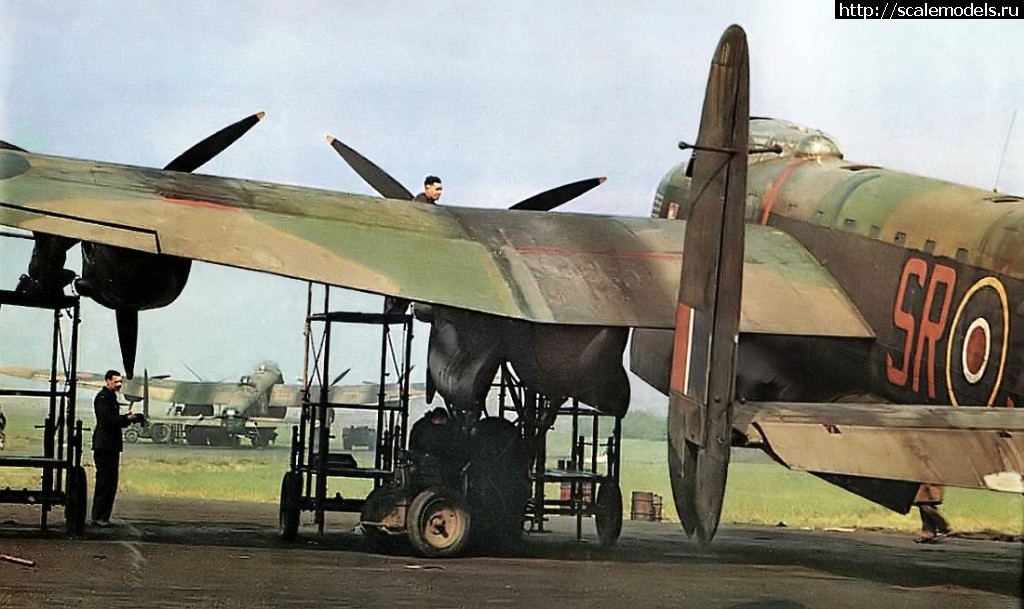 1513884075_lancaster-service_8685606534_o.jpg : #1441120/ Avro Lancaster B.II 1/72 Airfix   