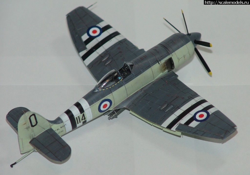 1515261015_DSC02828.JPG : #1444676/ Hawker Sea Fury FB.11      Trumpeter   1:72..  