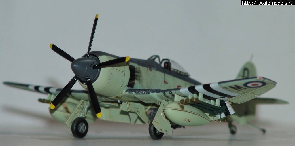 1515261096_DSC02832.JPG : #1444676/ Hawker Sea Fury FB.11      Trumpeter   1:72..  