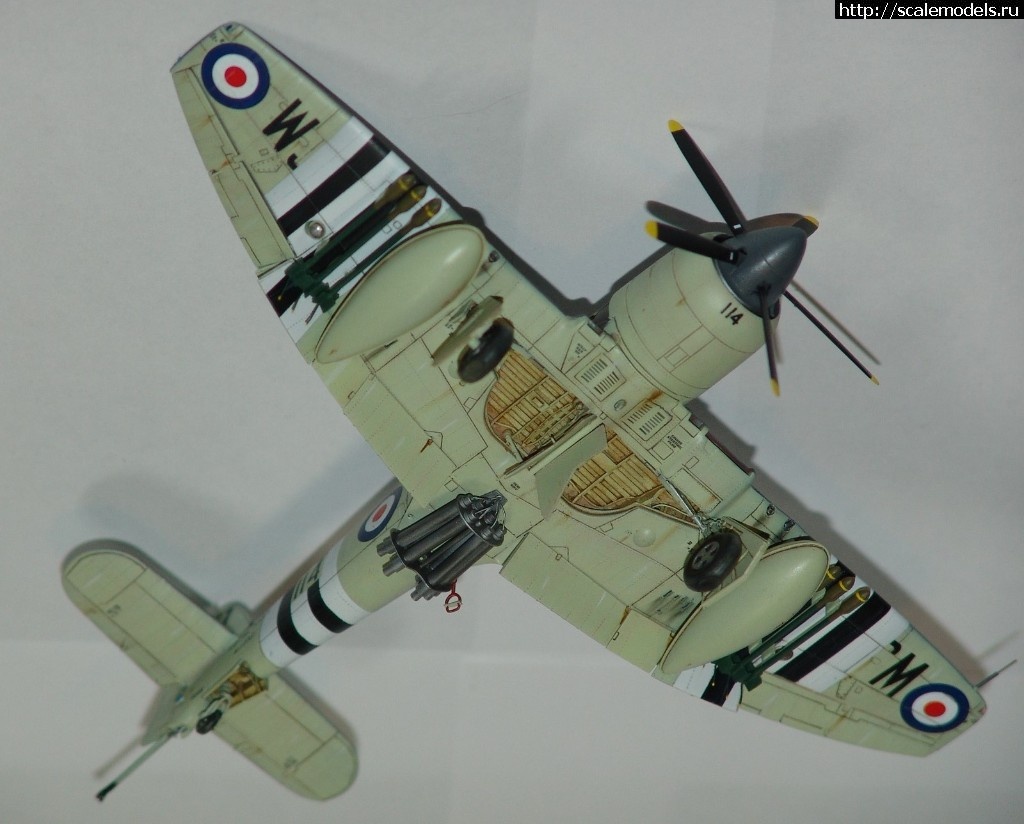 1515261185_DSC02854.JPG : #1444676/ Hawker Sea Fury FB.11      Trumpeter   1:72..  