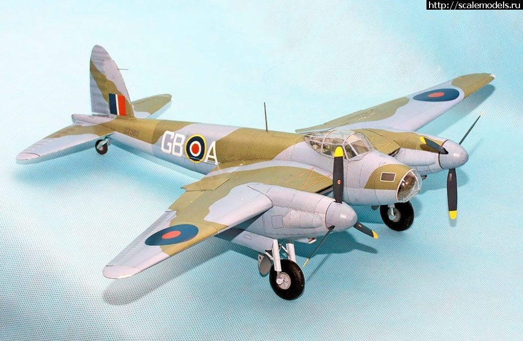 1515985782_23668863_981296728676436_5482962902523706846_o.jpg :     1/33  De Havilland Mosquito  