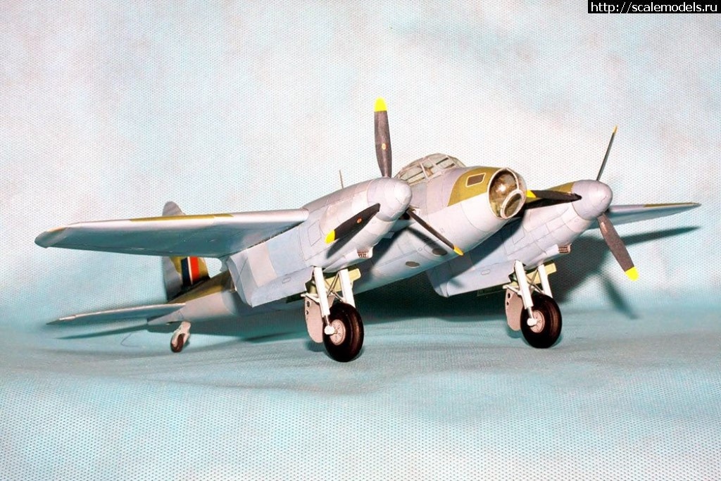 1515985783_23737805_981296688676440_1762236839744555550_o.jpg :     1/33  De Havilland Mosquito  