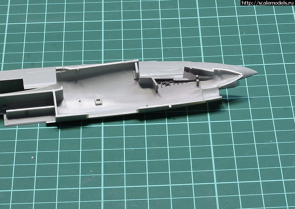 1520344336__MG_4005.JPG : Academy 1/72 Vought F-8E Crusader  