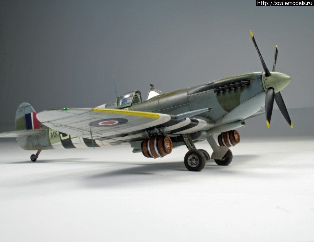 1520610174_11.JPG : #1462521/ Spitfire Mk. IXe 1/72 Eduard   